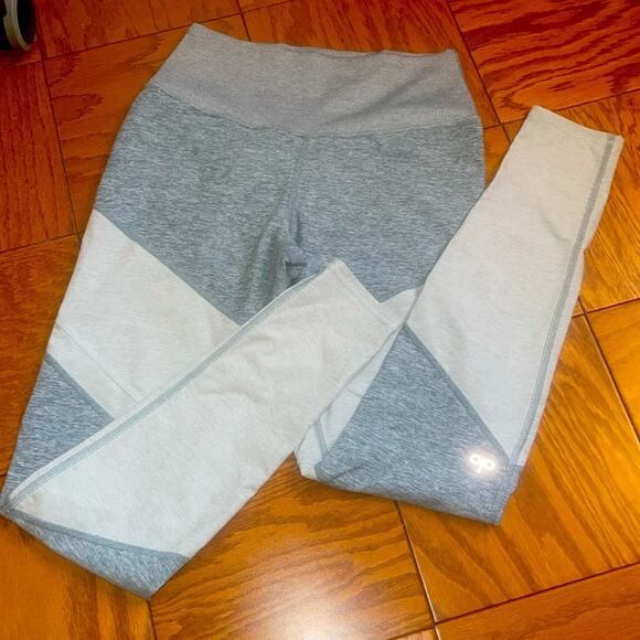 ALO Yoga size Large woman's yoga Leggings - Picture 9 of 9